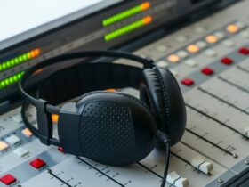 Arti Lagu Take Me Home oleh Cash Cash feat. Bebe Rexha Mengungkap Makna Kerinduan dalam Hubungan