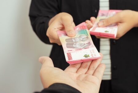 Kapankah Manusia Mulai Mengenal Konsep Uang Menelusuri Awal Mula Sistem Nilai dalam Sejarah Peradaban