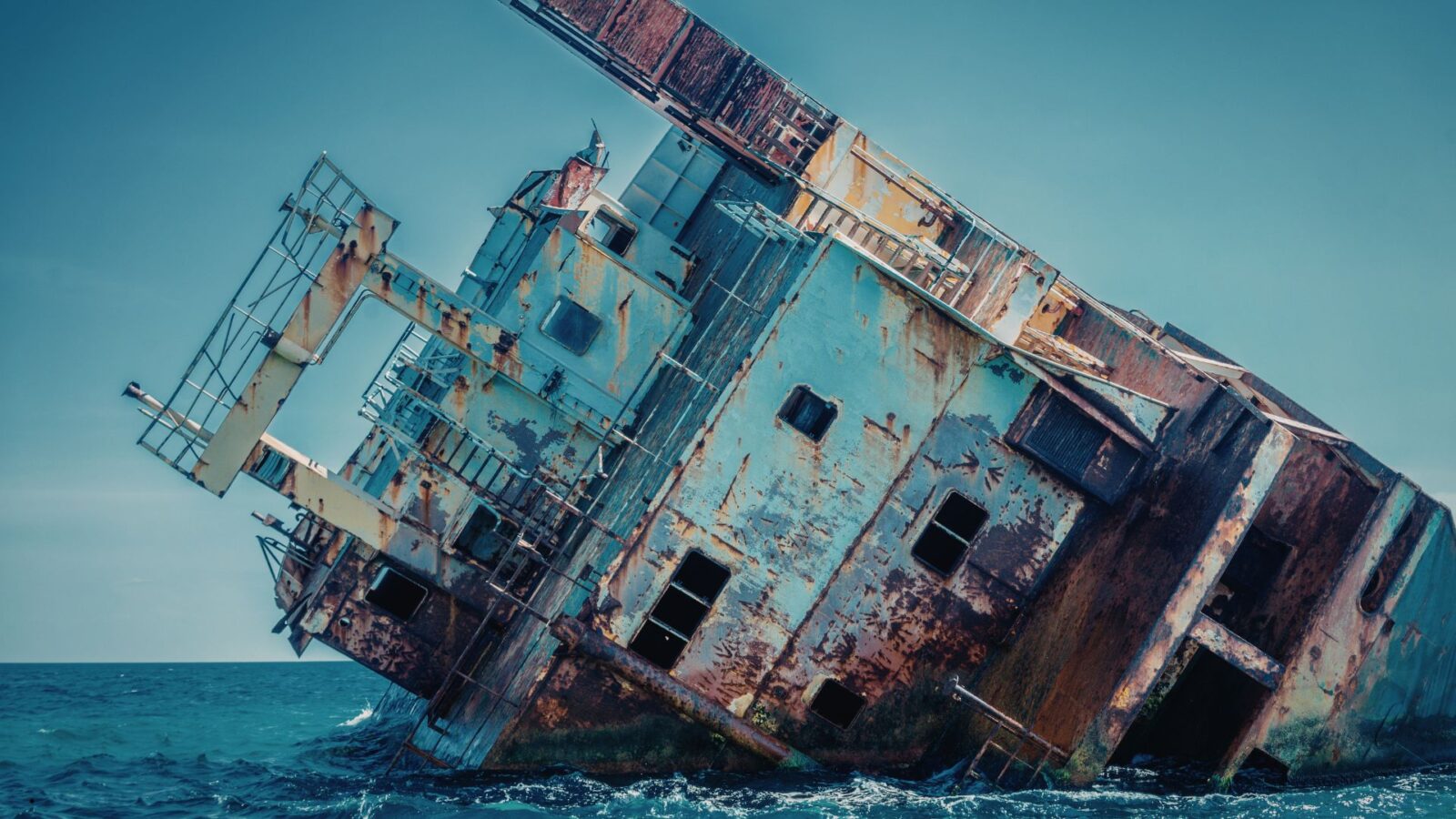 Kapal Tenggelam: Penyebab, Dampak, dan Cara Mencegahnya