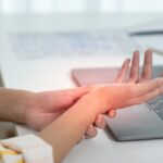 Penyebab Tangan Kesemutan: Kenali Faktor, Gejala, dan Cara Mengatasinya