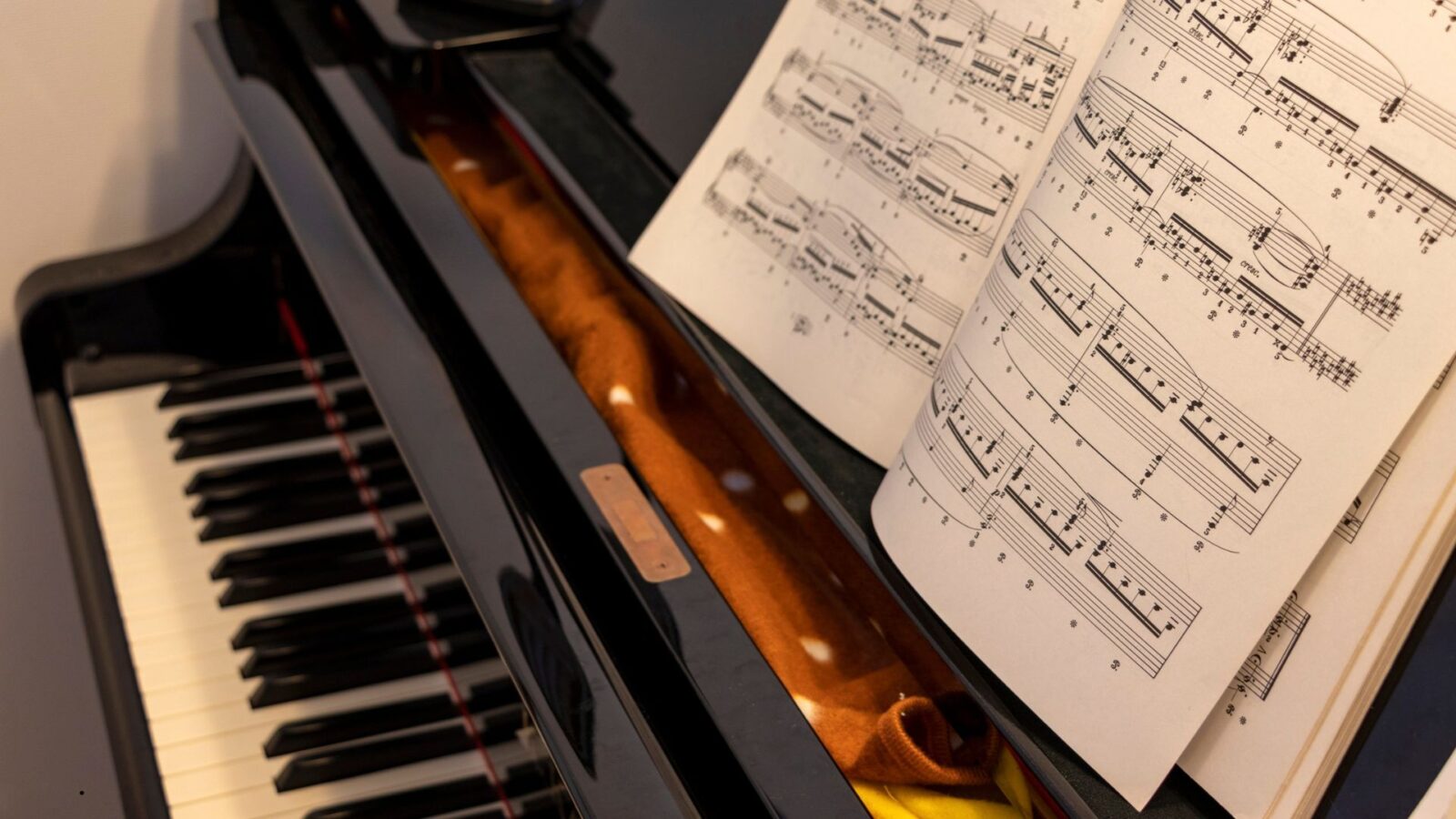 Tangga Nada Musik Daerah Nusantara Didominasi Tangga Nada Pentatonis