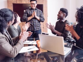 Attitude Artinya dan Cara Membangunnya dalam Kehidupan Sehari Hari